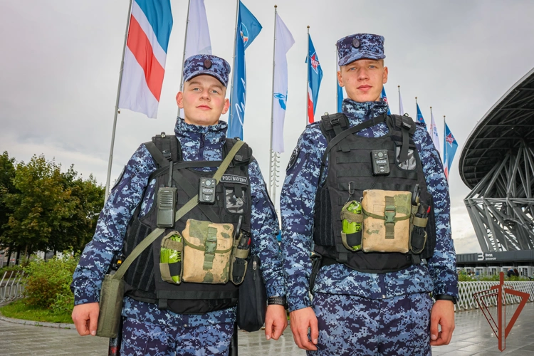 Росгвардейцы обеспечили безопасность матча КХЛ в Санкт-Петербурге