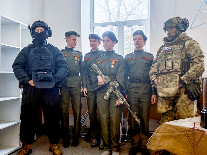 Росгвардейцы организовали тематические встречи с молодёжью в рамках всероссийской акции «Неделя мужества»