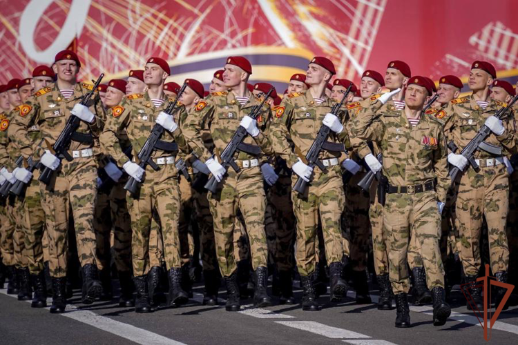 В Санкт-Петербурге и Сыктывкаре состоялись репетиции Парада Победы