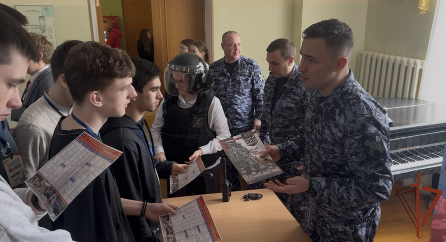 Росгвардейцы приняли участие в слете «Мы — наследники Победы» в Твери