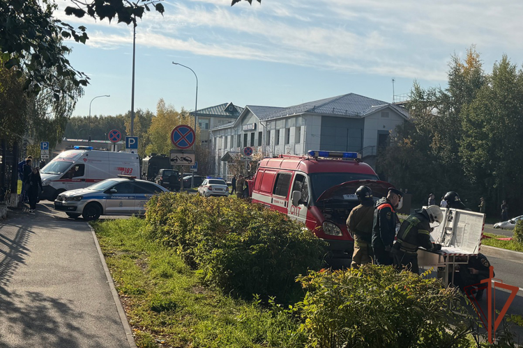 В Ханты-Мансийском автономном округе – Югре прошли совместные противопожарные учения Росгвардии и МЧС