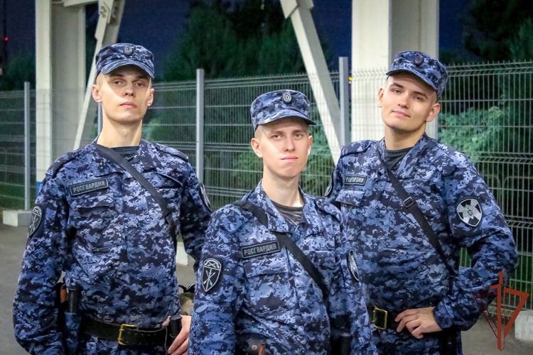 Безопасность матча РПЛ обеспечили в Калининграде росгвардейцы