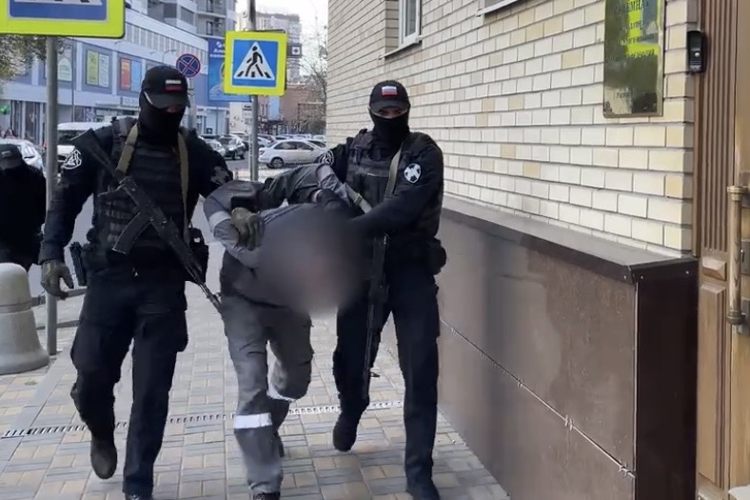 Подозреваемого в финансировании терроризма задержали при участии спецназа Росгвардии в Ростове-на-Дону