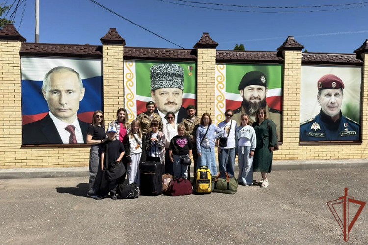 В Чеченской Республике дети росгвардейцев отправились на отдых в оздоровительный лагерь