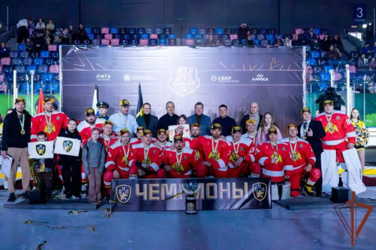 Команда Росгвардии стала чемпионом дивизиона регионального чемпионата Офицерской хоккейной лиги в Калуге