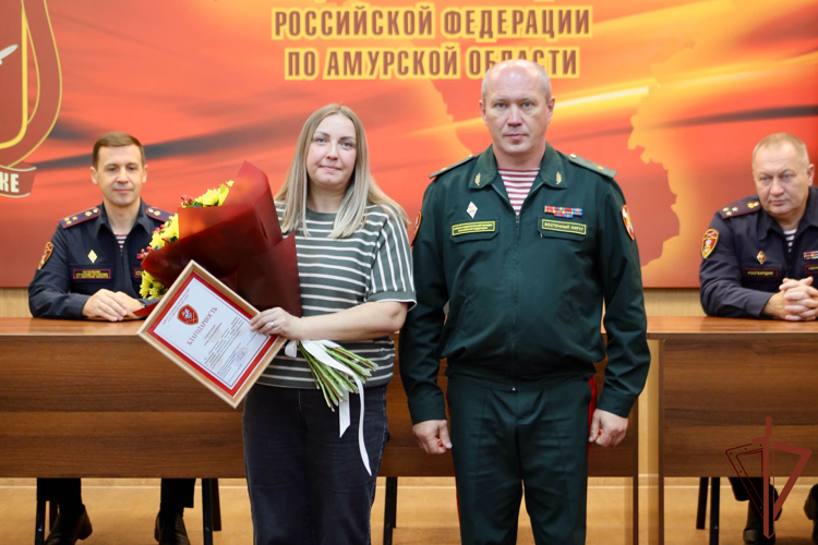 На Дальнем Востоке отметили годовщину со дня образования  вневедомственной охраны Росгвардии