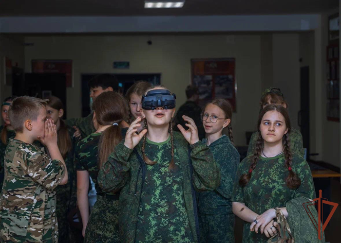 В Калужской области росгвардейцы организовали мероприятие для кадетов в рамках акции «Каникулы с Росгвардией»