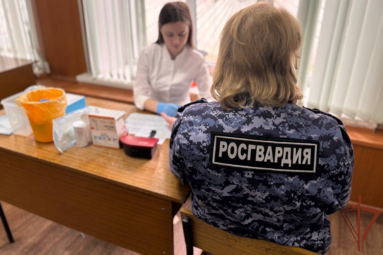 В Калуге росгвардейцы приняли участие в донорской акции «От сердца к сердцу»