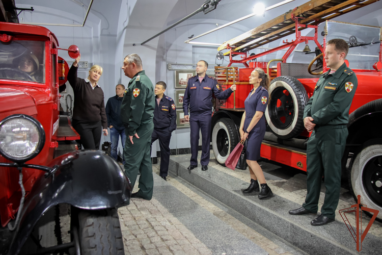 В Северо-Западном округе Росгвардии завершились сборы  с должностными лицами органов управления ведомственной пожарной охраны