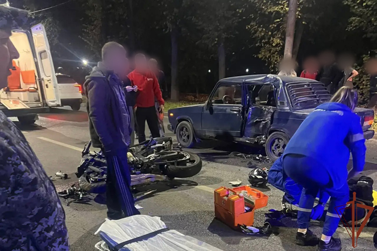 Росгвардейцы оказали помощь пострадавшему в ДТП в Калуге