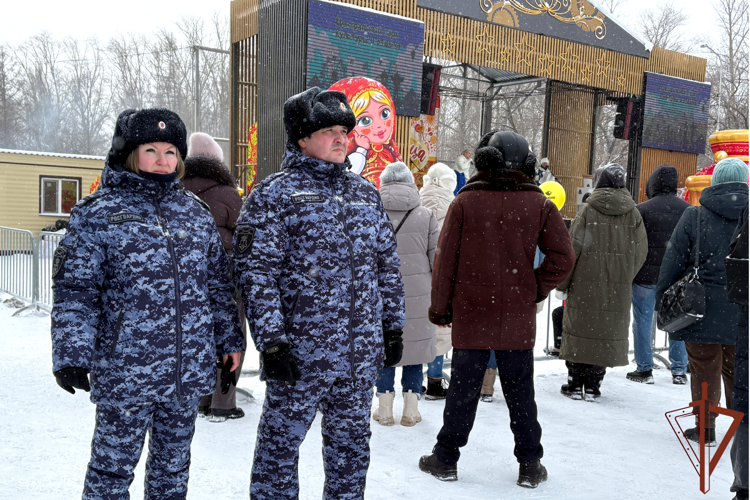 Росгвардия обеспечила безопасность на масленичных гуляниях на Урале