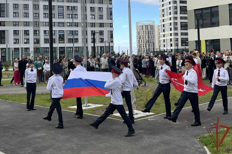 Кадетский класс Росгвардии открыт в школе Санкт-Петербурга