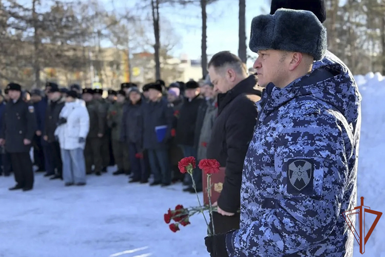 На Дальнем Востоке росгвардейцы приняли участие в мероприятиях, посвященных дню памяти воинов-интернационалистов