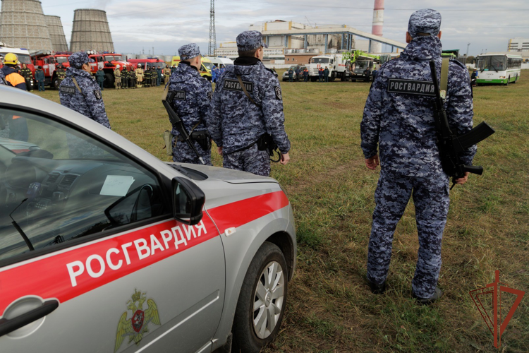 Росгвардейцы приняли участие во Всероссийской тренировке по гражданской обороне в Сибири
