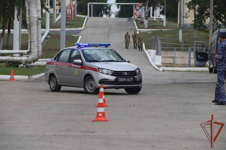 В Самарской области завершился конкурс профмастерства среди сотрудников вневедомственной охраны Приволжского округа Росгвардии (видео)