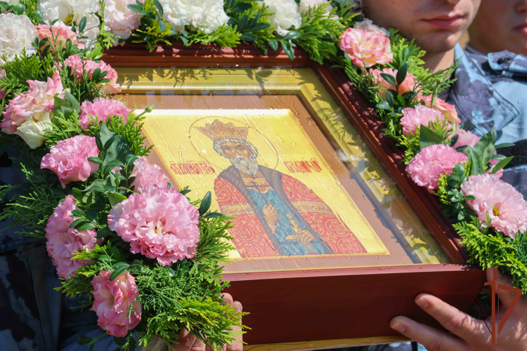 Росгвардейцы стали участниками богослужения и крестного хода в Ростове-на-Дону