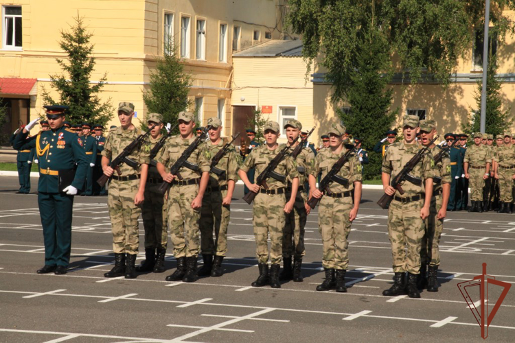 Военнослужащие нового призыва приняли присягу на верность Отечеству в подразделениях Сибирского округа Росгвардии
