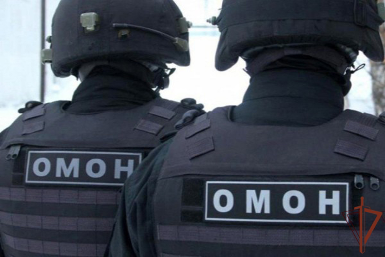 В Москве при содействии спецназа Росгвардии прошел миграционный рейд (видео)