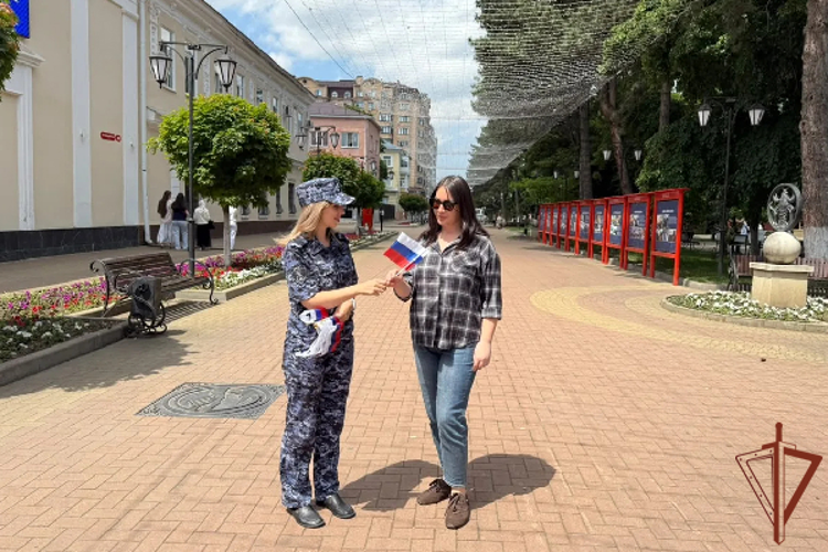В Северо-Кавказском округе Росгвардии отметили День Государственного флага России
