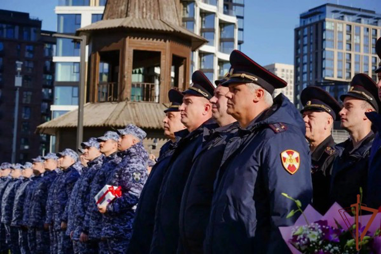 В Москве наградили сотрудников вневедомственной охраны Росгвардии (видео)