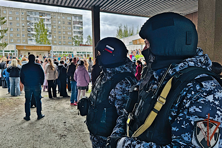 В Уральском округе Росгвардии подвели итоги обеспечения безопасности Дня знаний