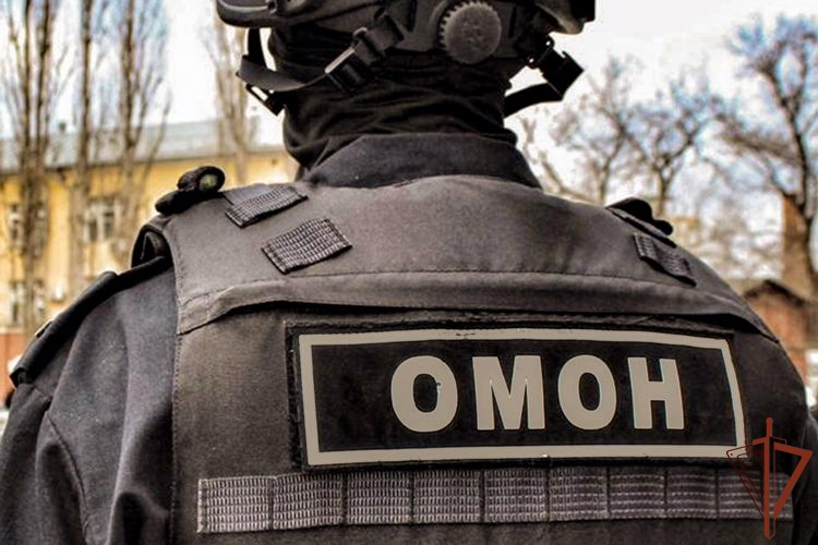 При силовой поддержке Росгвардии в Иркутской области пресечен канал распространения наркотиков (видео)
