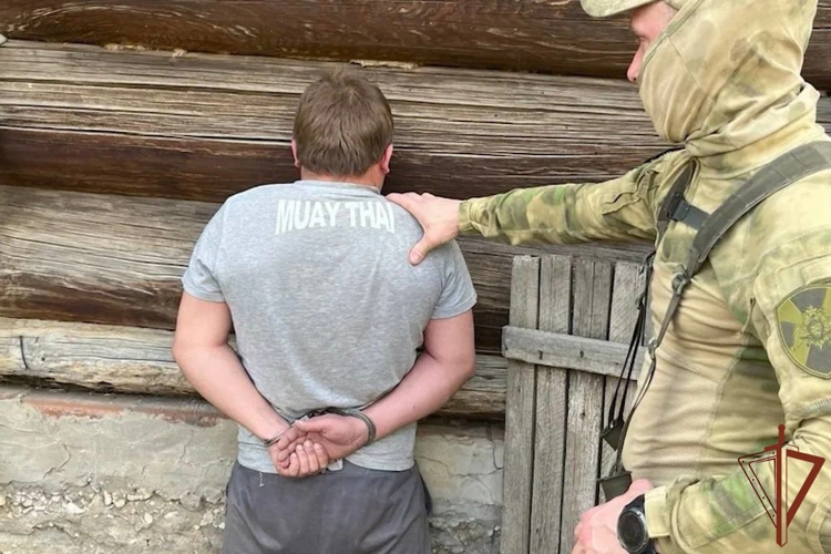 При силовой поддержке спецназа Росгвардии ликвидирована крупная лаборатория по производству наркотиков в Самарской области (видео)