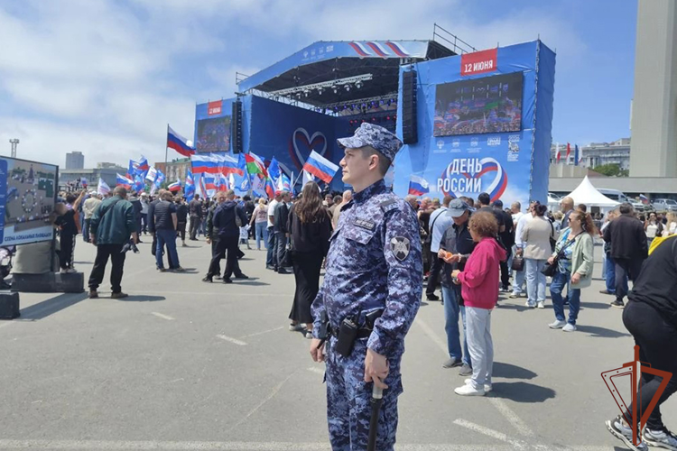 На Дальнем Востоке Росгвардия приняла участие в мероприятиях, посвященных Дню России