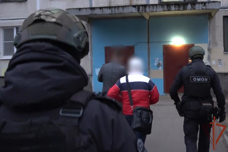 В Санкт-Петербурге при силовой поддержке ОМОН Росгвардии пресечена противоправная деятельность по передаче военной продукции за рубеж