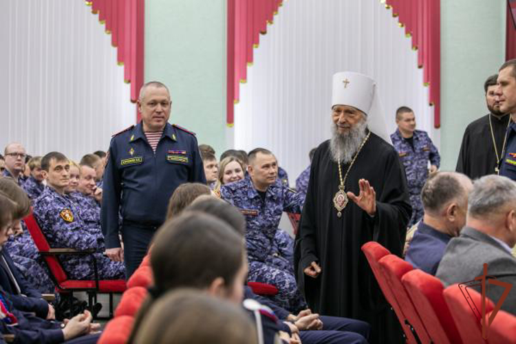 В Саранске росгвардейцы встретились с главой Мордовской митрополии