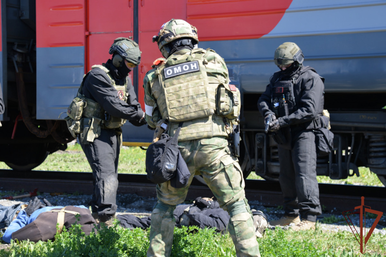 Антитеррористическое учение с участием Росгвардии проведено на пригородном вокзале Кургана