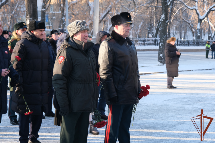 В День защитника Отечества в Уральском округе Росгвардии прошли памятные мероприятия