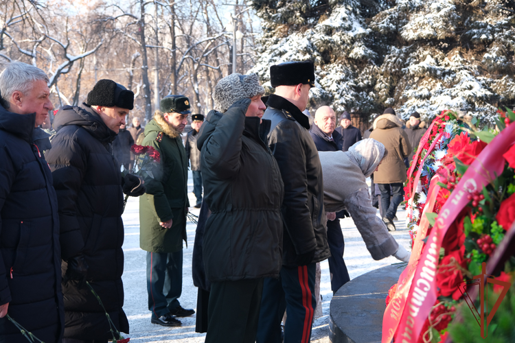 В День защитника Отечества в Уральском округе Росгвардии прошли памятные мероприятия