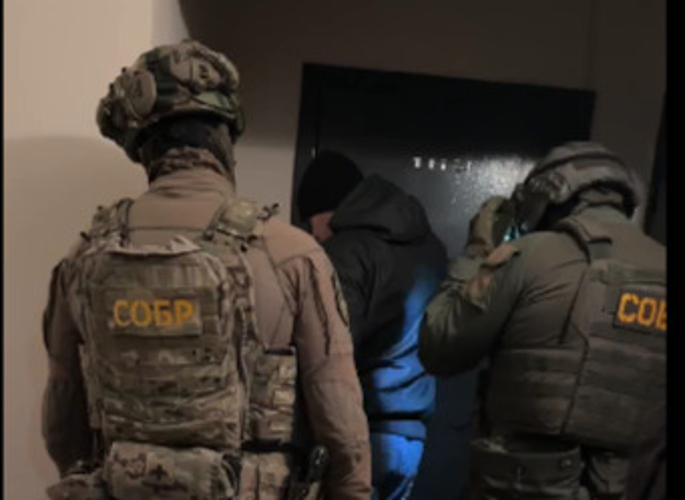 При силовой поддержке СОБР Росгвардии в Томске задержана организованная группа автоподставщиков (видео)