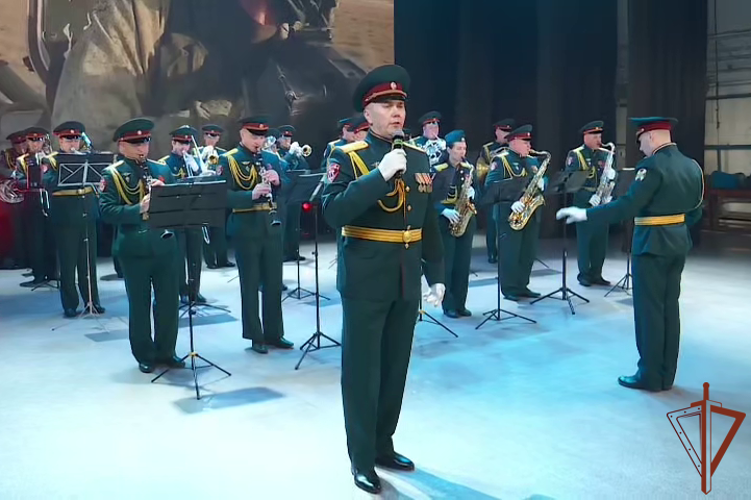 Военные оркестры Сибирского округа Росгвардии отметили профессиональный праздник концертными выступлениями
