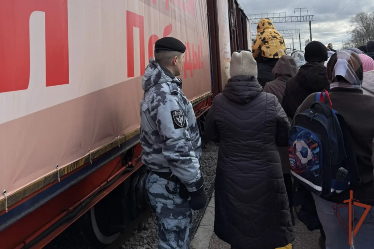 Росгвардейцы обеспечили безопасность во время прибытия «Поезда Победы» в Чувашию (видео)