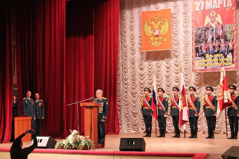 В Саратовском военном институте прошли праздничные мероприятия, посвященные Дню войск национальной гвардии РФ