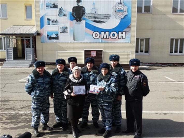 Сотрудники Росгвардии приняли участие в благотворительной акции «Миша, ходи!»