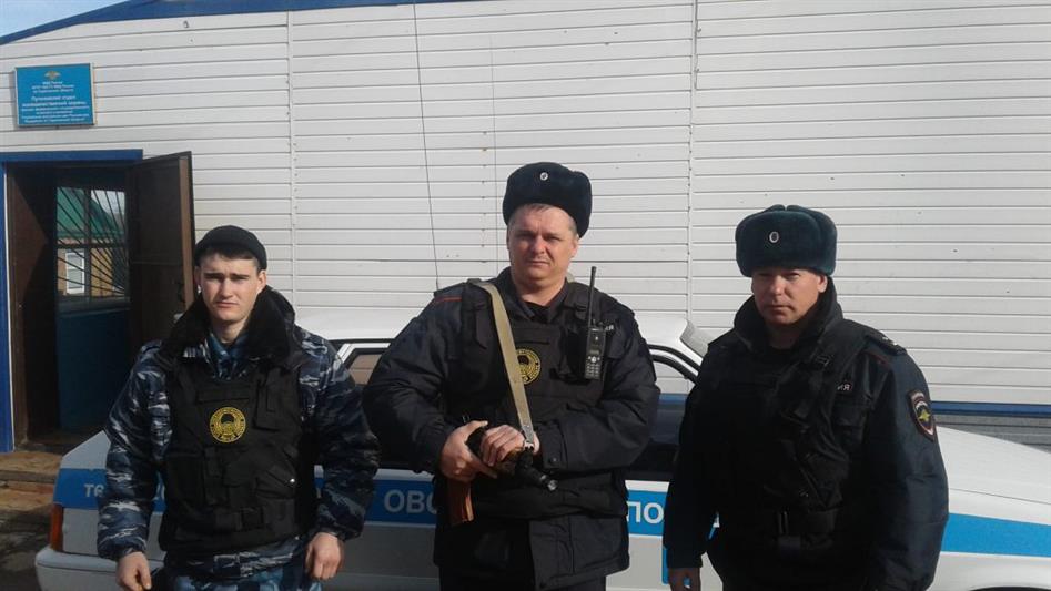 В Саратовской области сотрудники Росгвардии задержали пенсионерку по подозрению в совершении хищения денег