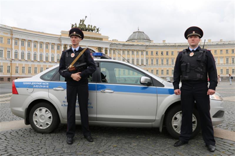 В г. Санкт-Петербурге сотрудники Росгвардии спасли ребенка