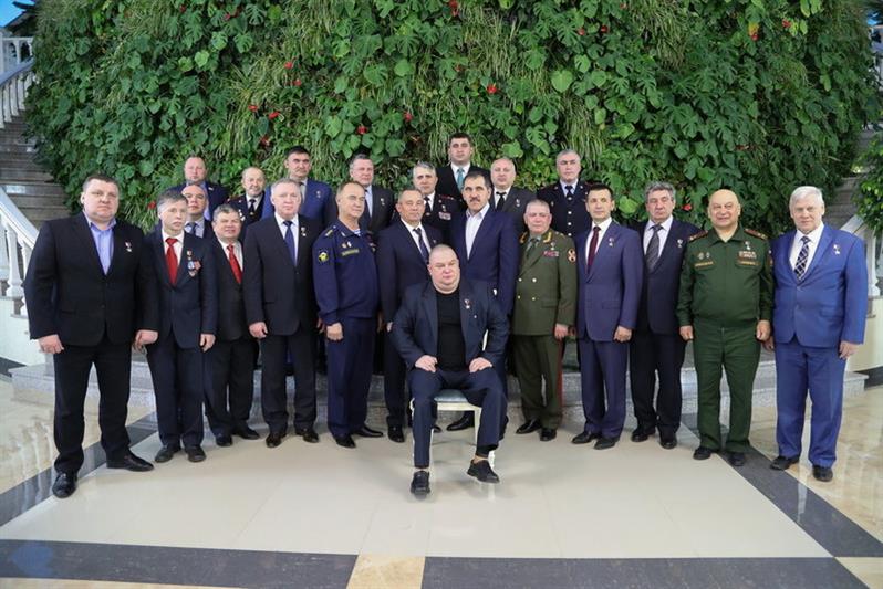 Военнослужащие Росгвардии приняли участие в патриотической акции «Вахта Героев Отечества»