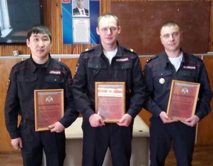В Якутии награждены сотрудники вневедомственной охраны Росгвардии