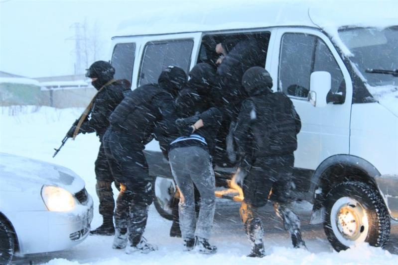 Сотрудники архангельского ОМОНа пресекли деятельность незаконного игрового клуба