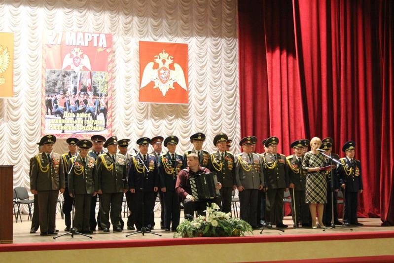 В Саратовском военном институте в преддверии Дня войск национальной гвардии РФ чествовали ветеранов Росгвардии