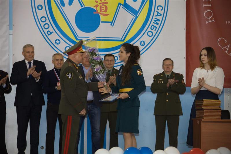 Командующий Северо-Западным округом генерал-лейтенант Сергей Захаркин открыл детский турнир по дзюдо