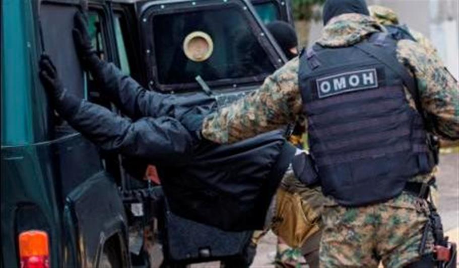 В Ханты-Мансийском автономном округе бойцы ОМОНа задержали граждан, подозреваемых в незаконном обороте оружия