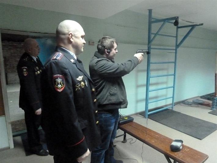 В г. Омске сотрудники вневедомственной охраны Росгвардии провели «День открытых дверей» для студентов