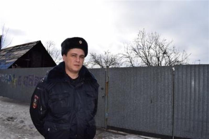 В г. Челябинске сотрудники Росгвардии помогли пожилой женщине выбраться из горящего здания