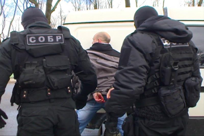 В г. Красноярске при силовой поддержке СОБРа Росгвардии арестованы члены преступной группы, вымогавшие земельный участок