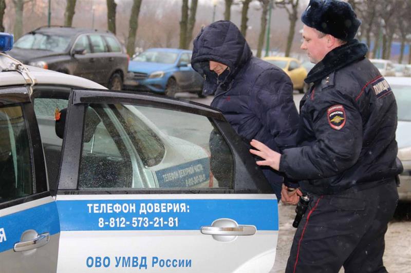 В г. Санкт-Петербурге сотрудники Росгвардии задержали подозреваемых в причинении тяжкого вреда здоровью